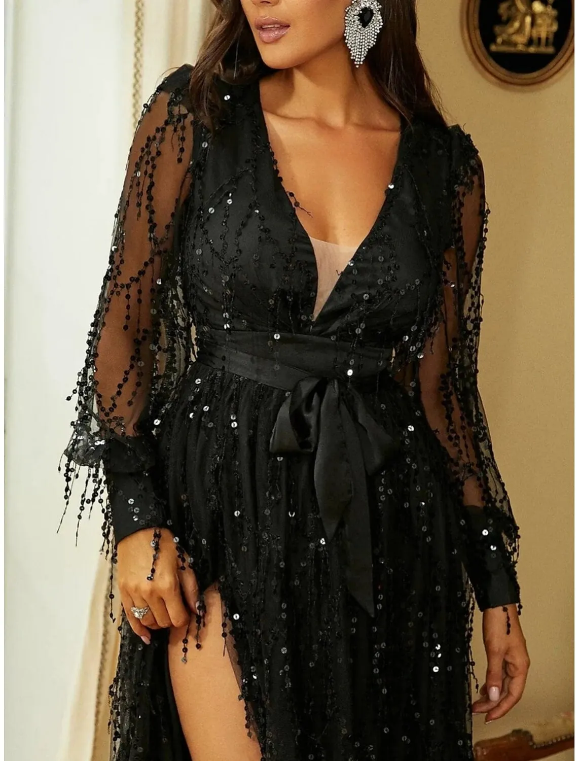 A-Line Evening Gown Elegant Dress Formal Sweep / Brush Train Long Sleeve V Neck Sequined with Glitter Slit Strappy