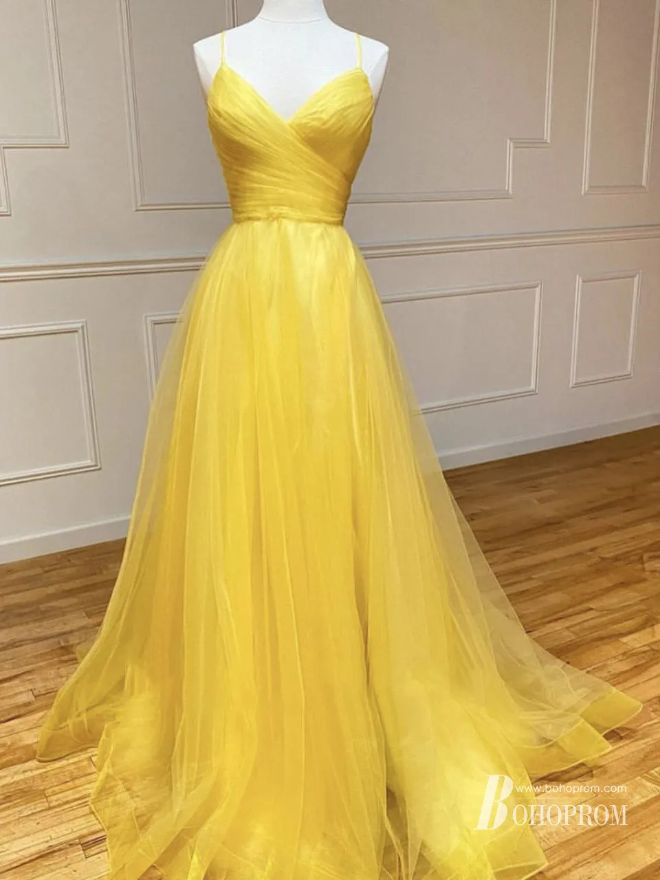 Charming Spaghetti Straps Tulle Prom Dresses Open Back A-line Gowns PD536