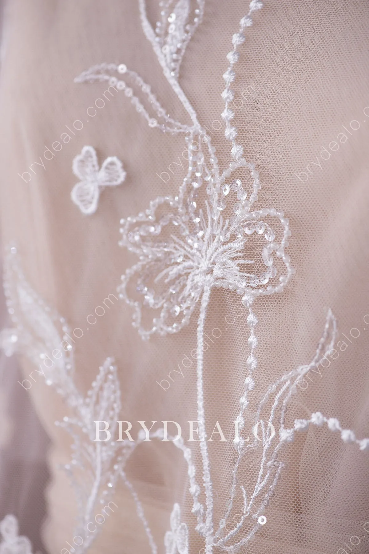 Elaborate Sequin Bloom Lace Fabric for Wholesale