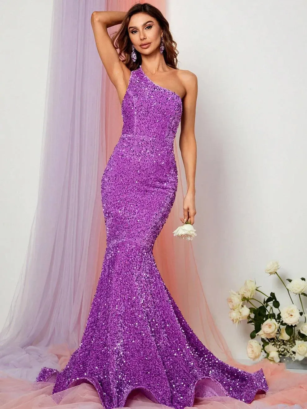 Elegant One Shoulder Sleeveless Sequin Mermaid Dresses