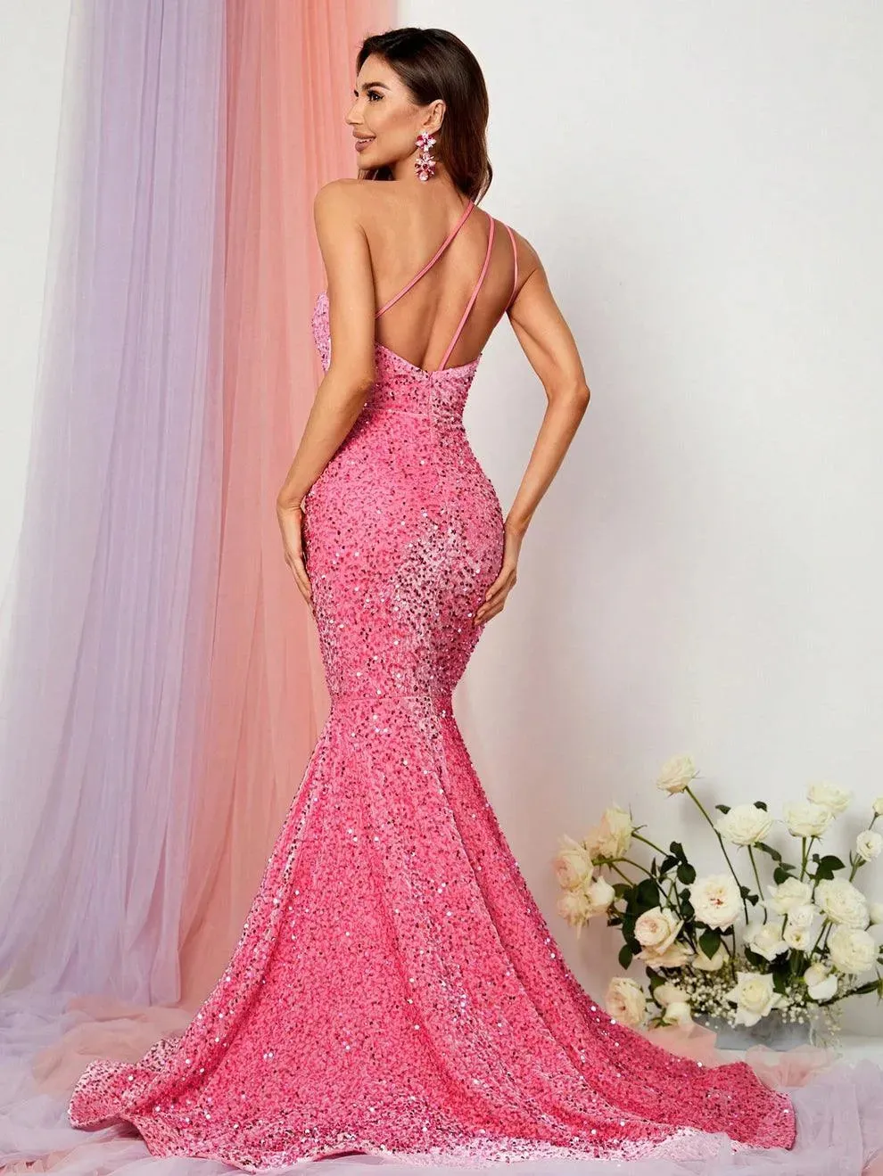 Elegant One Shoulder Sleeveless Sequin Mermaid Dresses