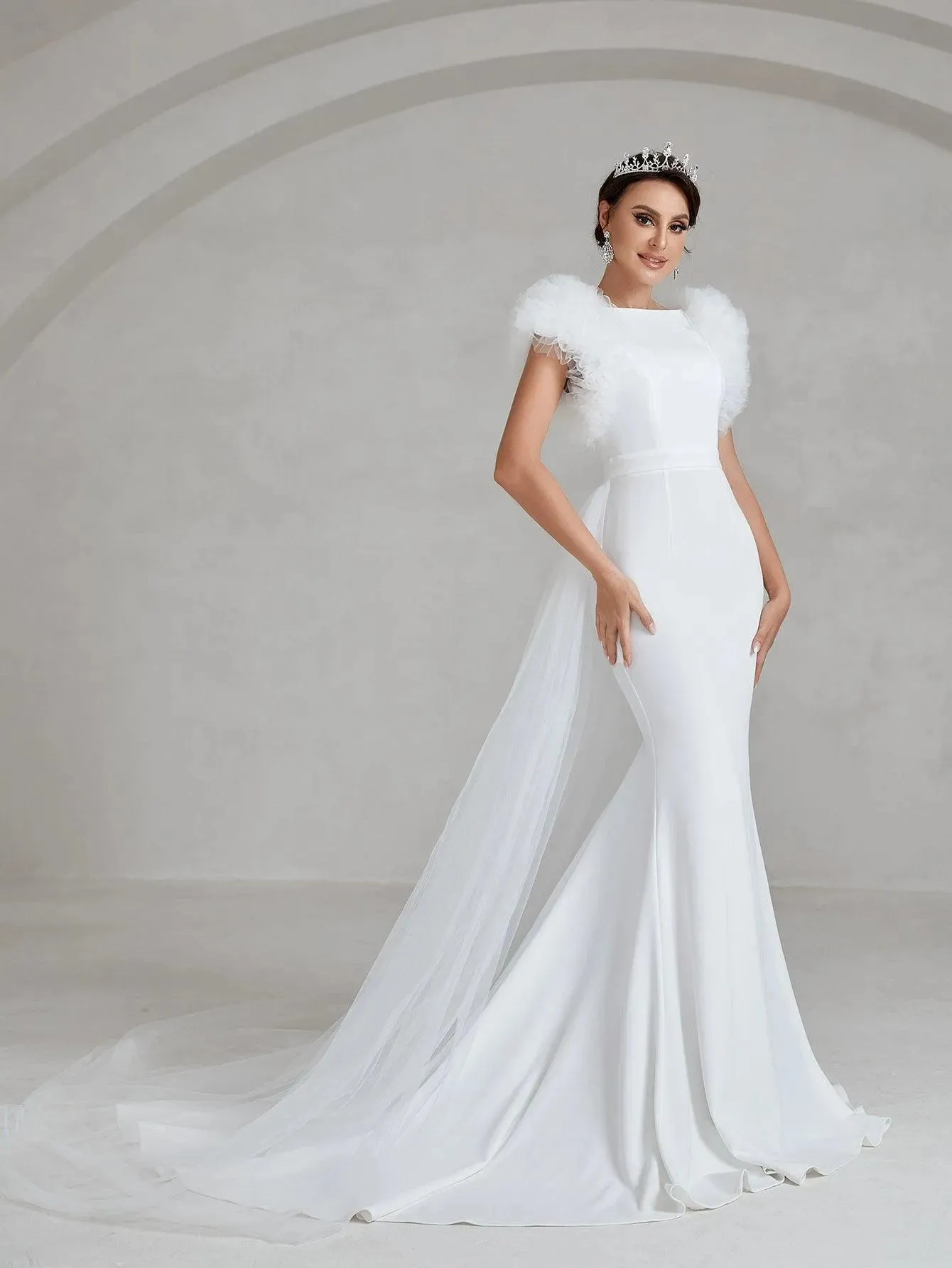 Elegant Ruffle Trim Backless Mermaid Hem Wedding Dress