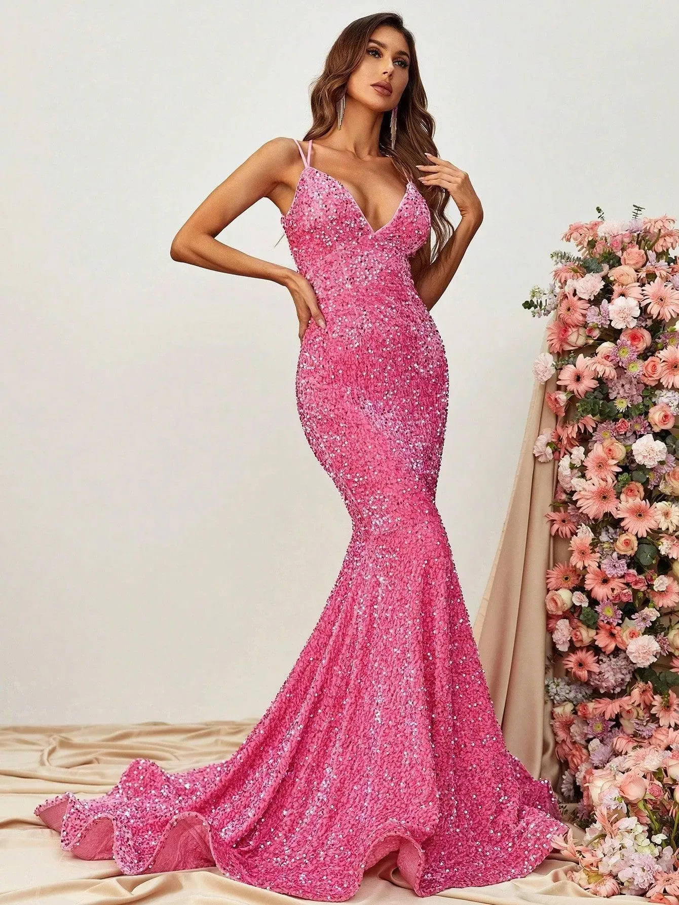 Elegant Spaghetti Strap Sequin Mermaid Dress