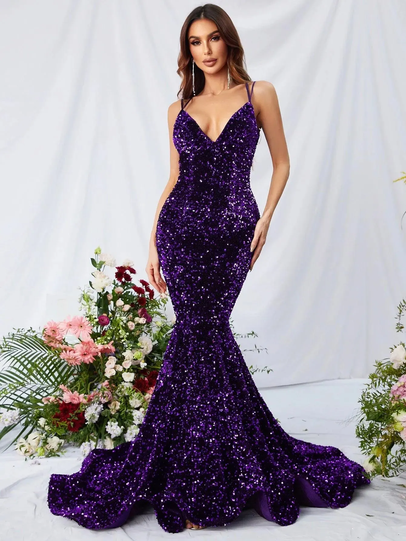 Elegant Spaghetti Strap Sequin Mermaid Dress