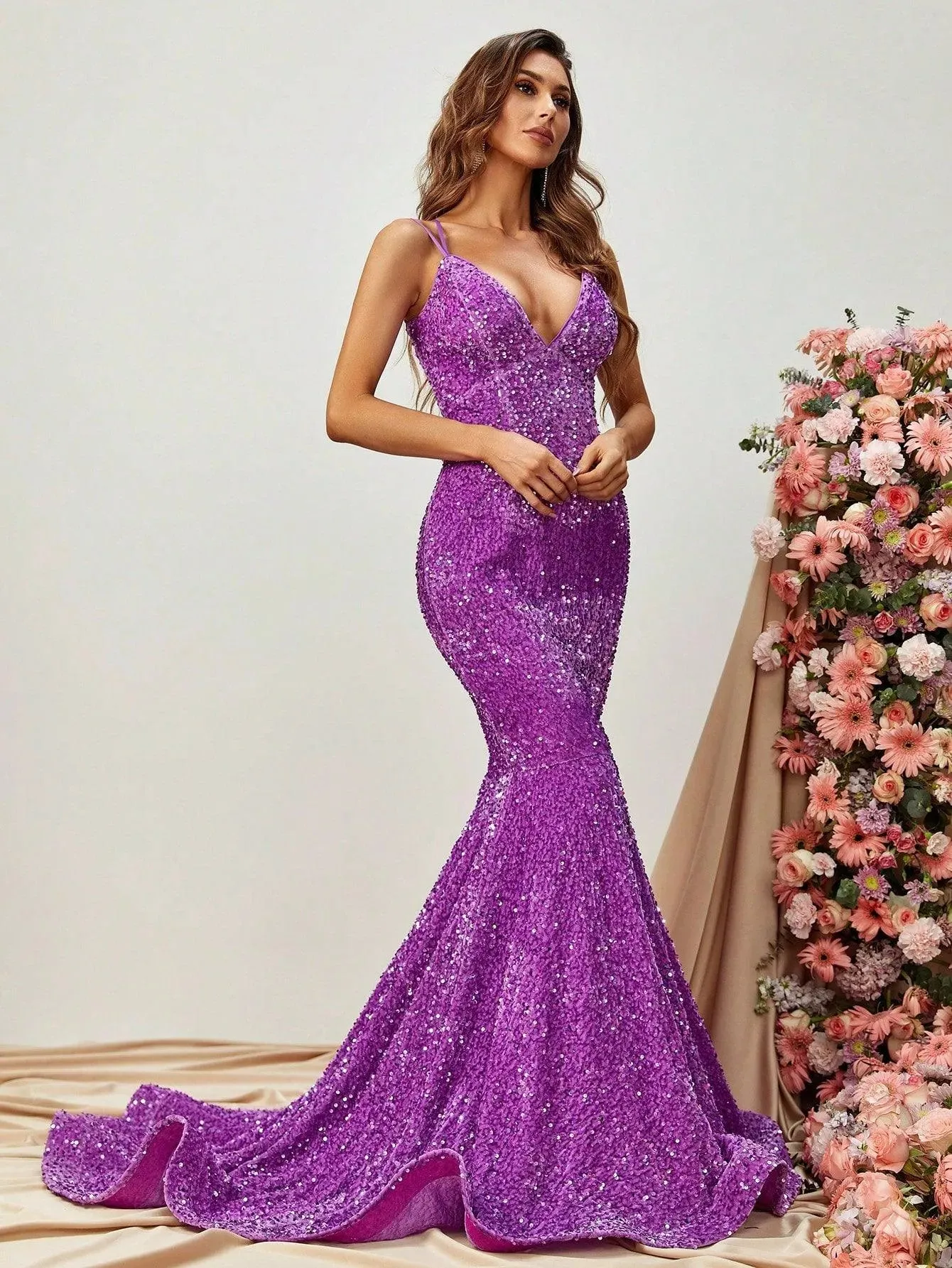 Elegant Spaghetti Strap Sequin Mermaid Dress