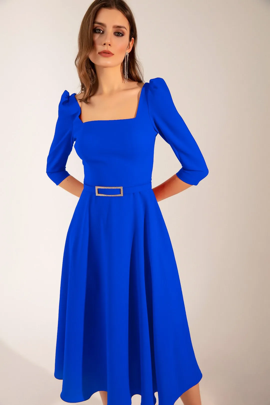 Female Square Neck Arched Midi Dress