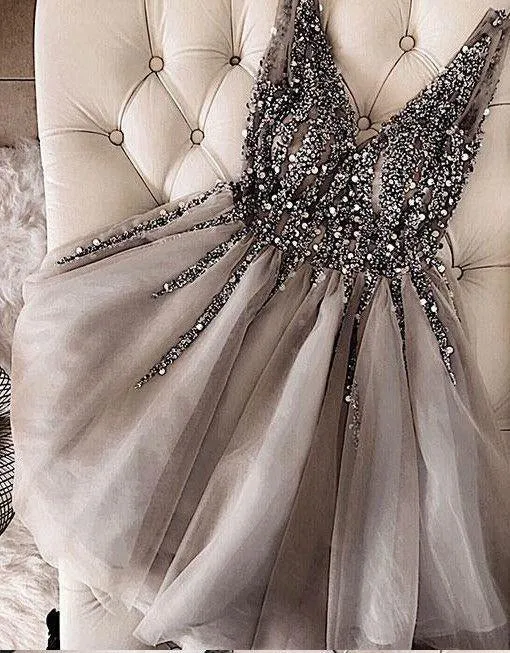 Luxurious Sequins Beaded V-neck Tulle Short Gray Homecoming Dresses SA1483