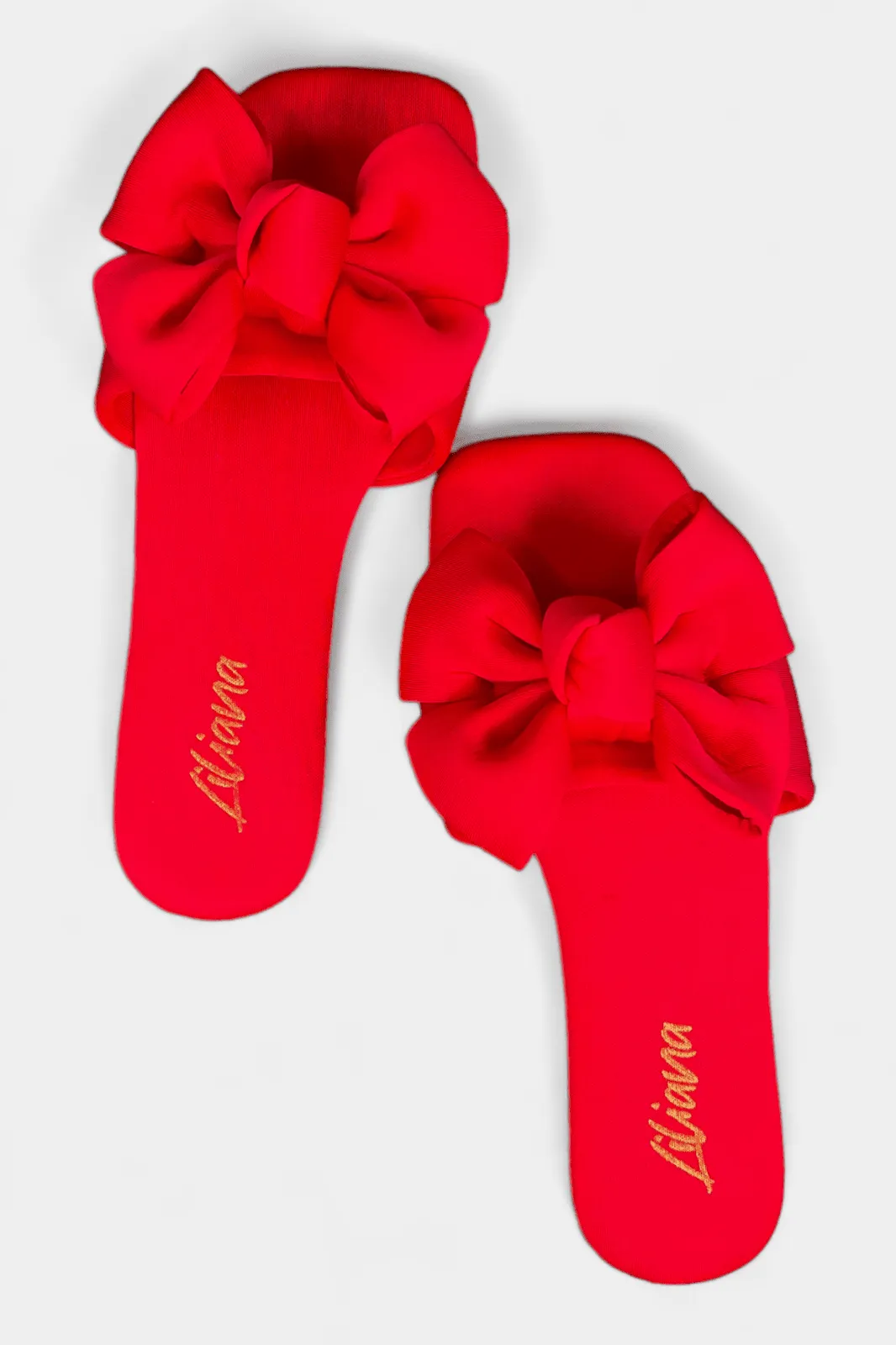 Elegant Flat Sandals with Stylish Red Bow Accent