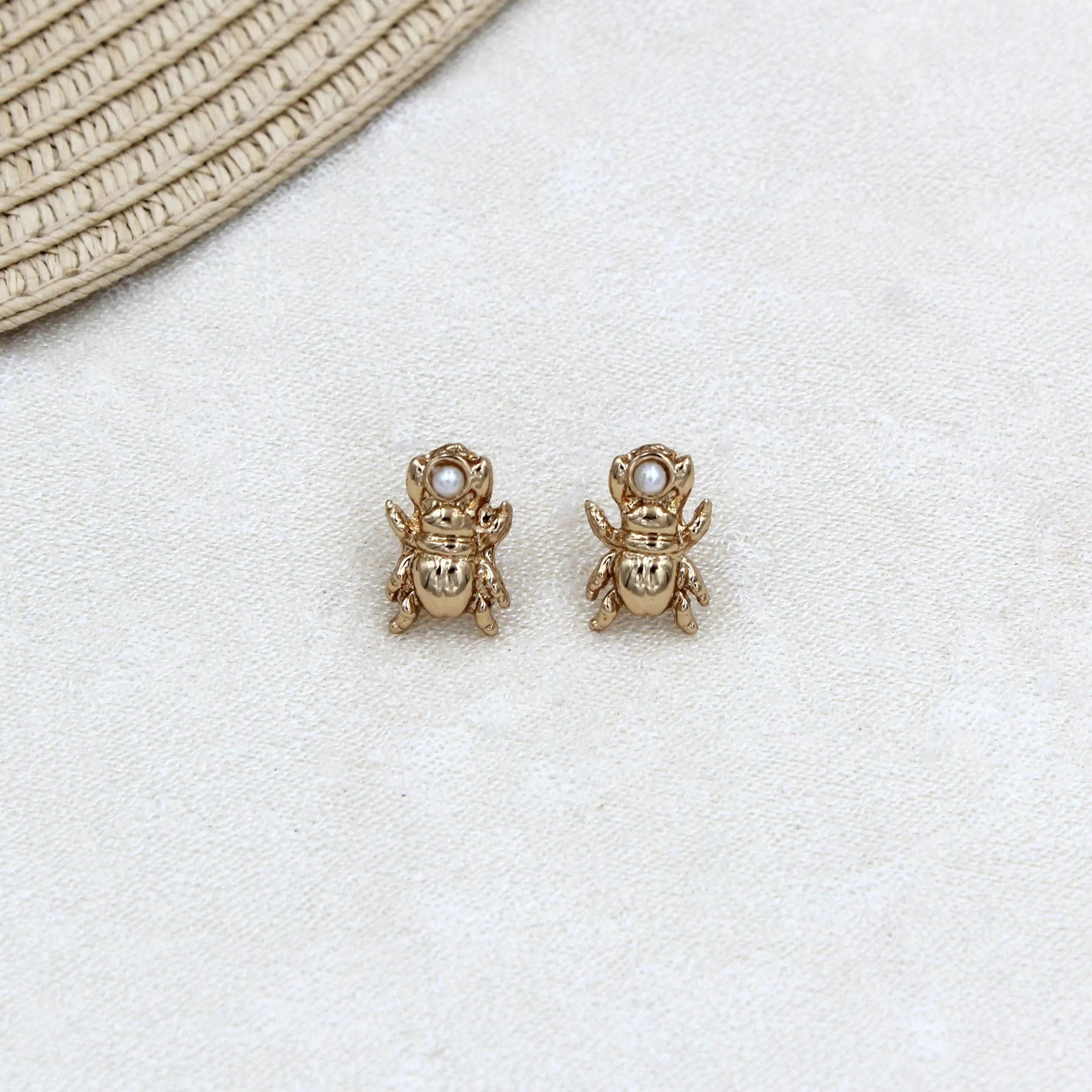 TFC Beetle Bugs Pearl Gold Plated Pearl Stud Earrings